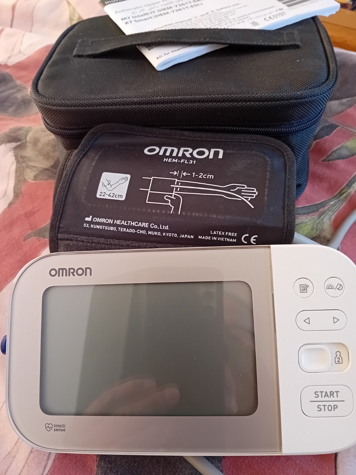 Omron bloeddrukmeter X7 Smart, Ophalen, Zo goed als nieuw