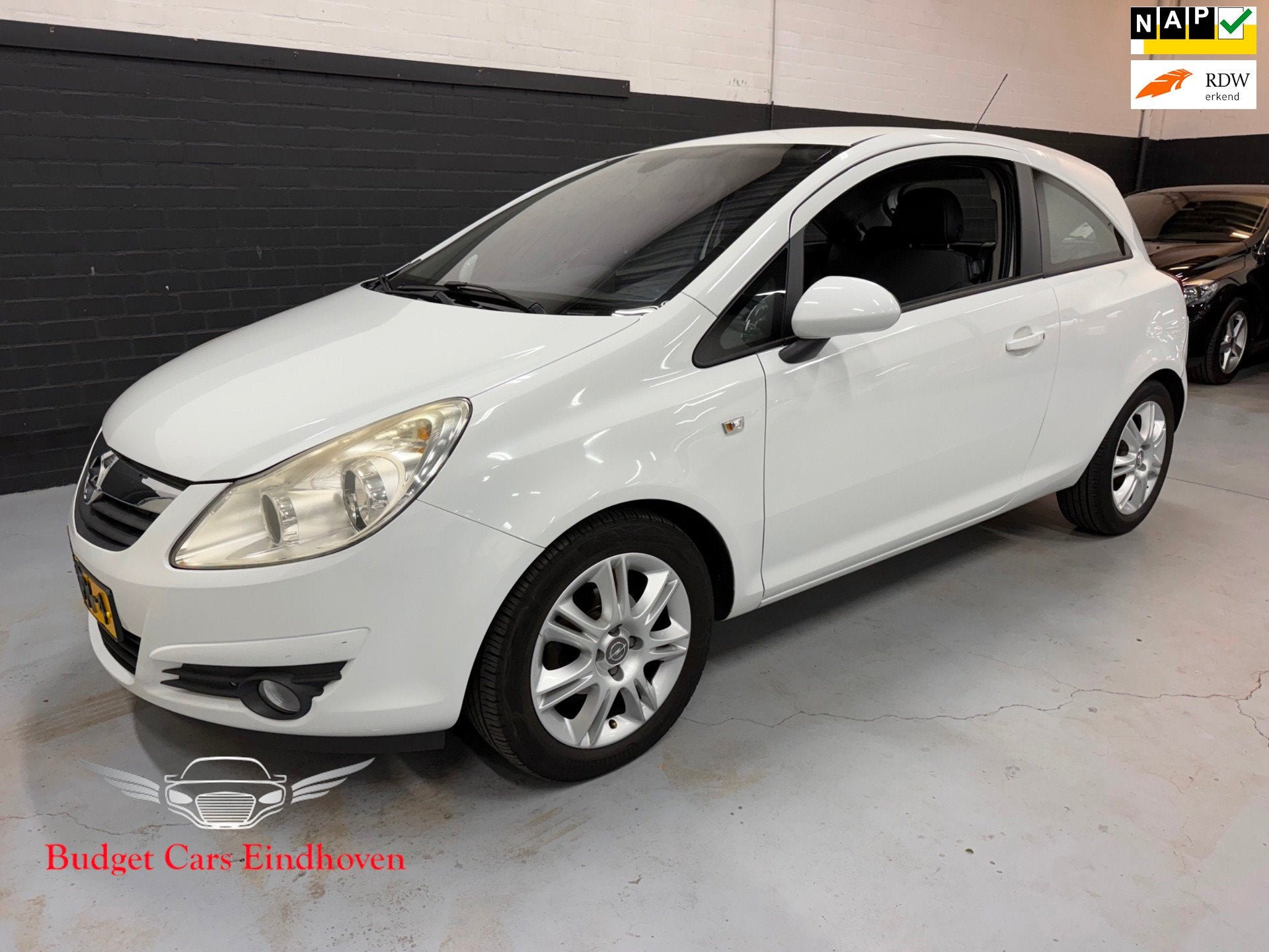 Opel Corsa 1.2-16V Cosmo Nap/AUTOMAAT/Airco/APK 08-2027!, Euro 5, Wit, Origineel Nederlands, Bedrijf
