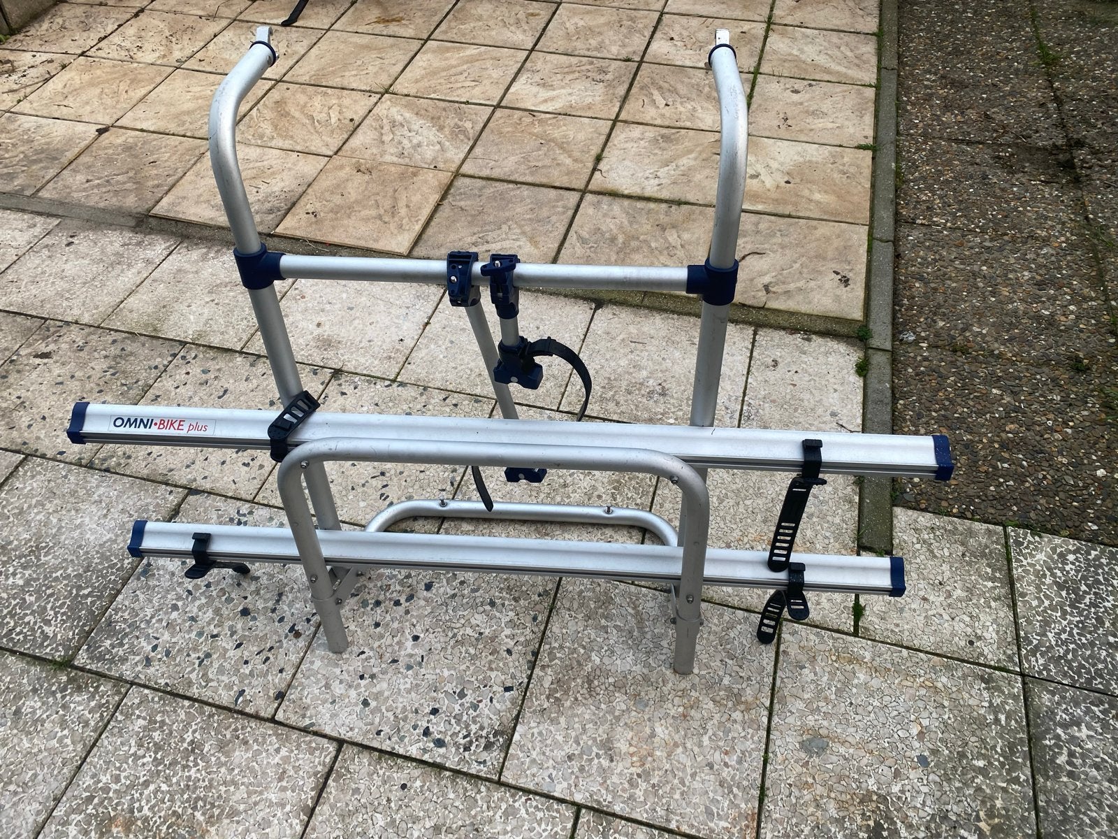 Fietsendrager Omni-Bike Plus voor camper/caravan, Ophalen, 2 fietsen, Gebruikt, Achterklepdrager