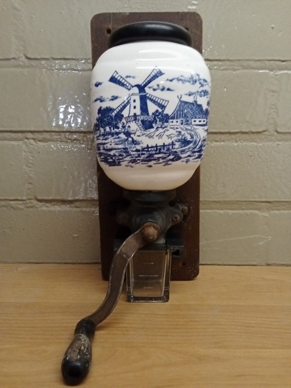 Antieke Wandkoffiemolen met Delfts Blauw Decor, Ophalen of Verzenden