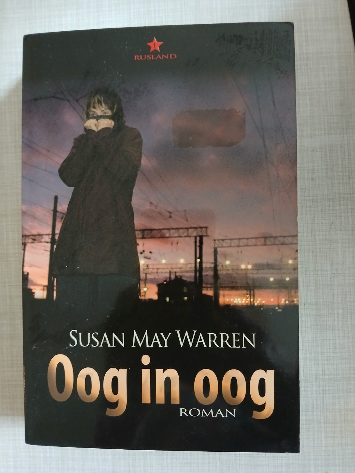 S. Warren - Oog in oog, Ophalen of Verzenden, Zo goed als nieuw, S. Warren