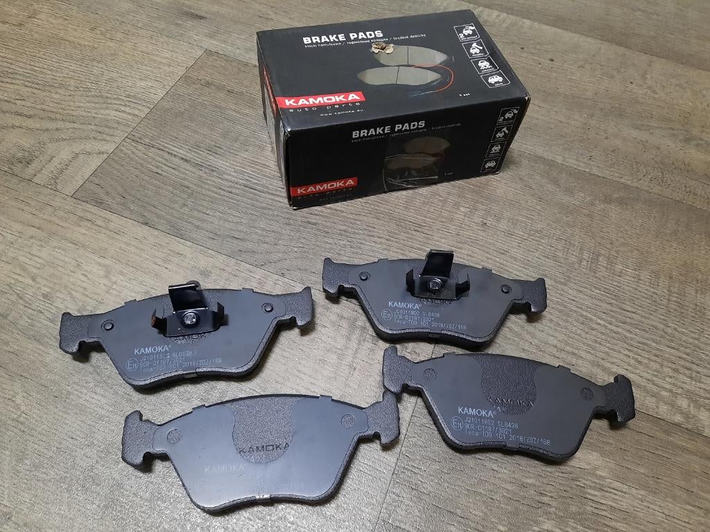 Remblokken vooras Kamoka JQ1011802 voor Opel en Saab  NIEUW, Voor, Nieuw, Ophalen of Verzenden, Saab