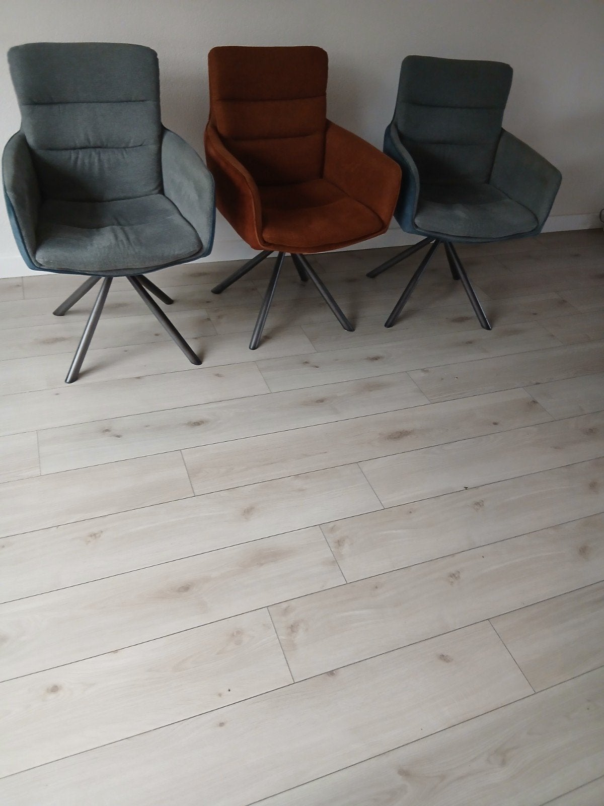 Set van 6 draaibare eetkamerstoelen - Grijs en Bruin, Ophalen, Modern, Draaibaar, Zo goed als nieuw, Metaal