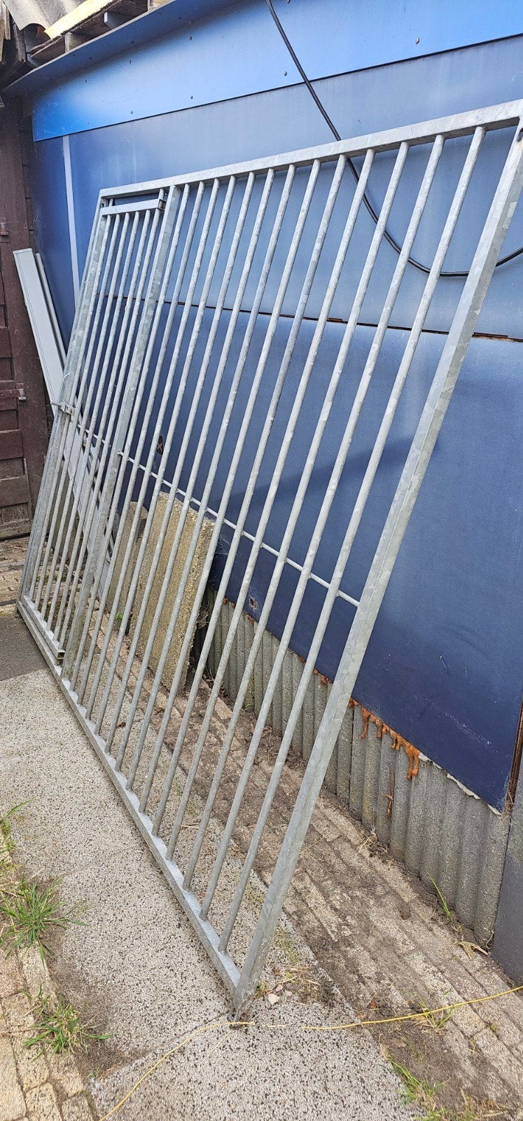 Verzinkt stalen hekwerk met looppoort – goede staat. Kennel., Hondenkennel, 110 cm of meer, 100 cm of meer, Ophalen of Verzenden