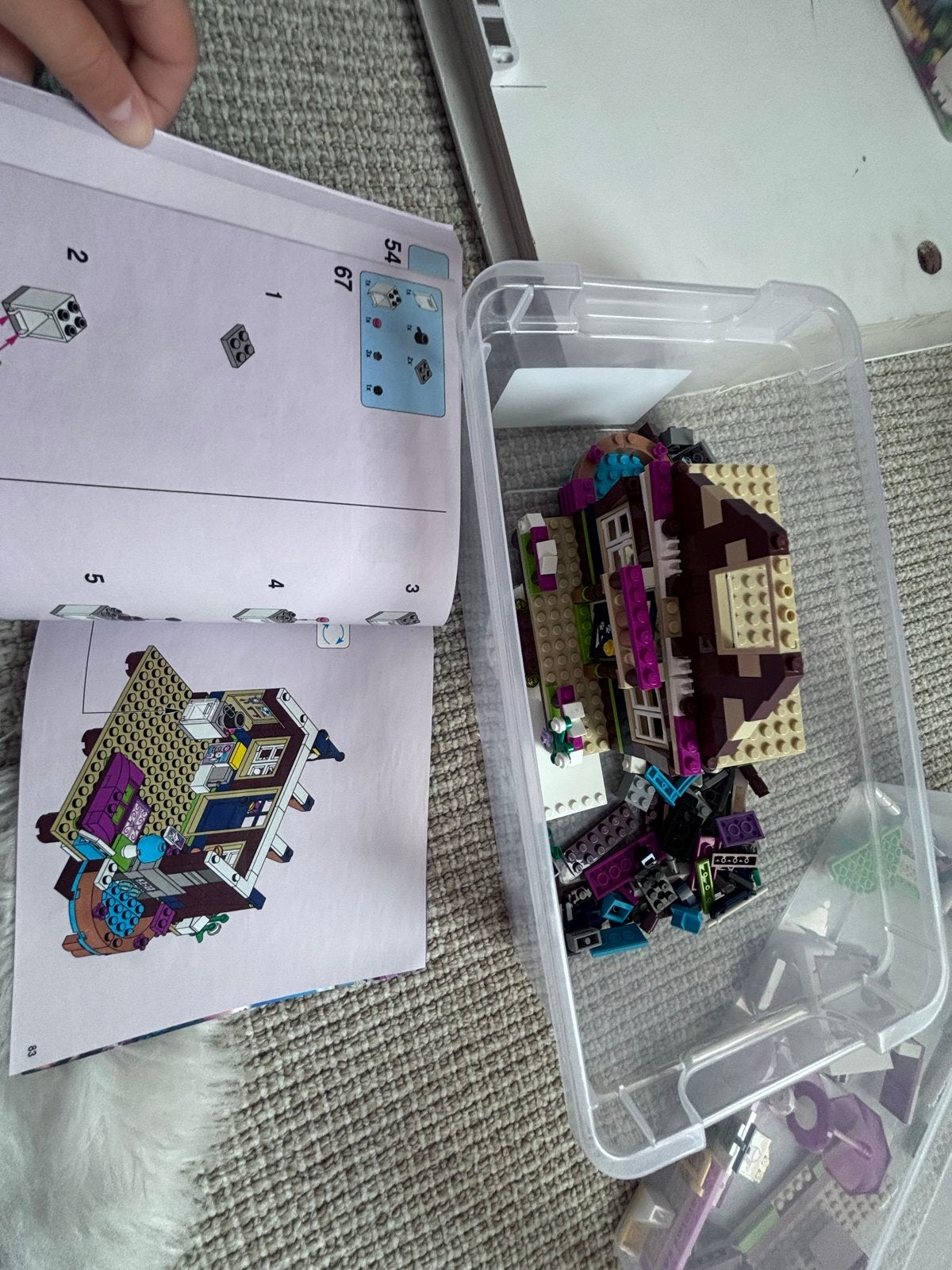LEGO Friends 41323 Snow Resort Chalet - Compleet met boekje, Gebruikt, Lego, Friends, Ophalen of Verzenden