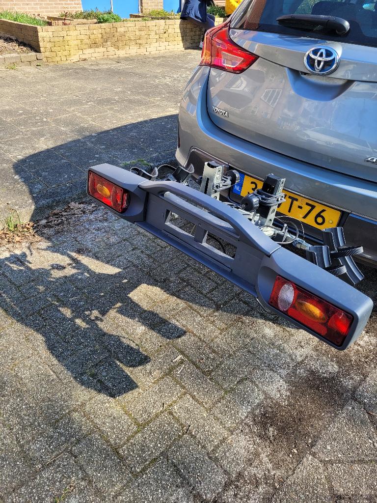 Twinny load  fietsenrek voor 2 fietsen kantelbaar zie tekst, Auto diversen, Fietsendragers, Ophalen of Verzenden, Trekhaakdrager