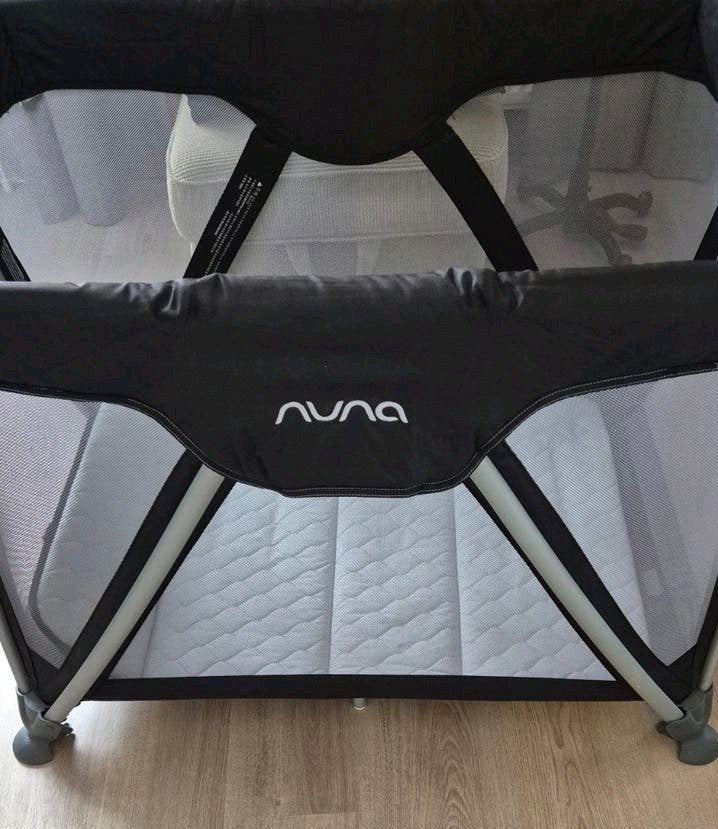 Nuna Sena reiswieg/box bed - Compact en handig, Ophalen, Gebruikt, Rechthoekig, Boxkleed