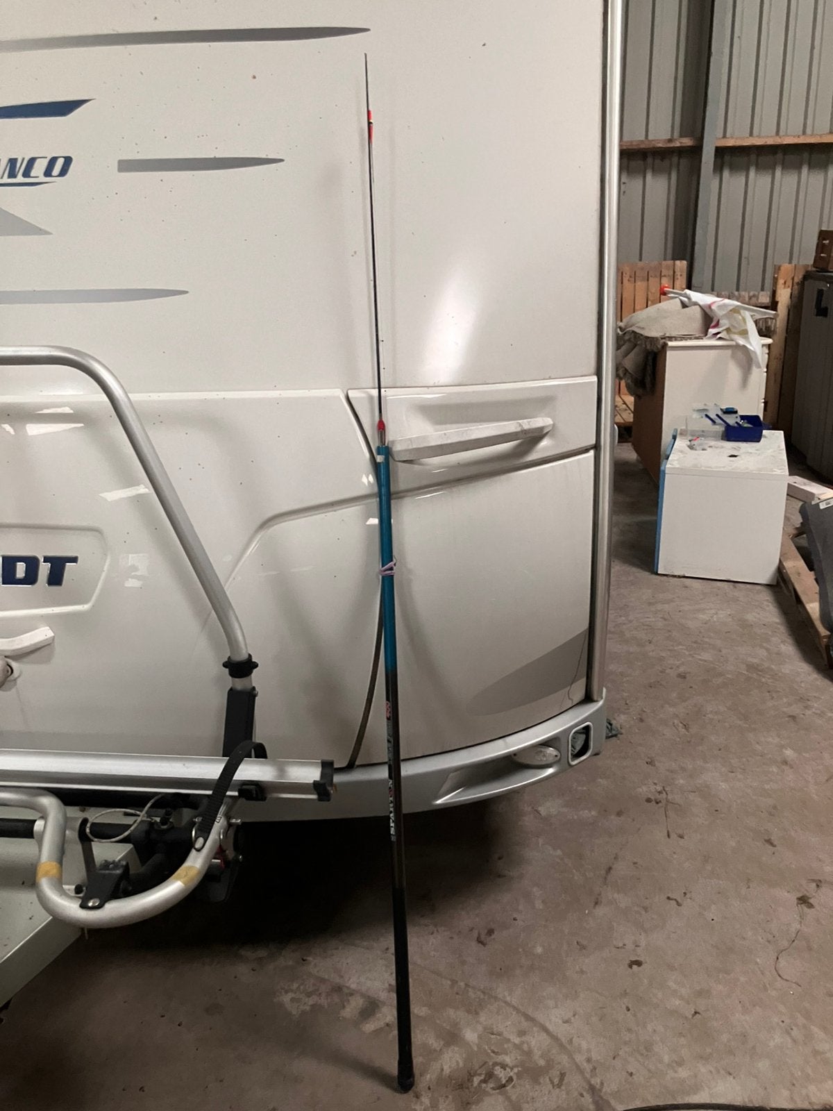Vaste stok hengel met bijbehorende, Watersport en Boten, Hengelsport | Witvissen, Ophalen, Gebruikt, Complete set