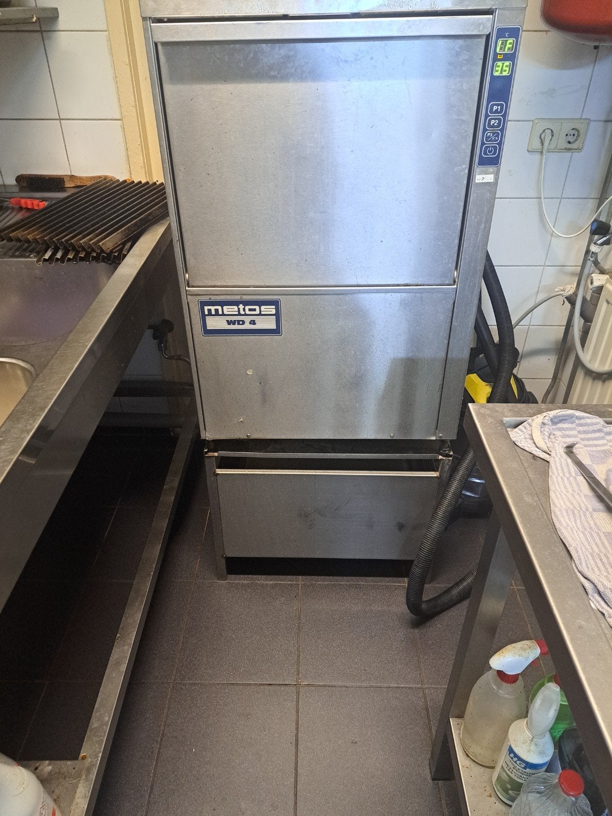vaatwasmachine vrij nieuw, Witgoed en Apparatuur, Ophalen, 60 cm of meer, Zo goed als nieuw, Vrijstaand