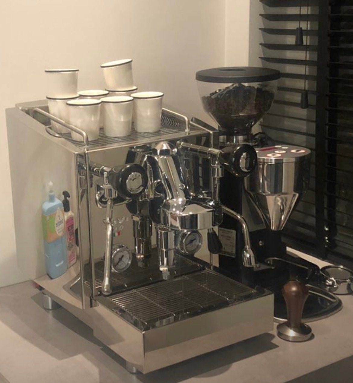 Izzo Vivi PID espressomachine met Mazzer Mini Electronic., Ophalen, Gebruikt, Espresso apparaat, Koffiebonen