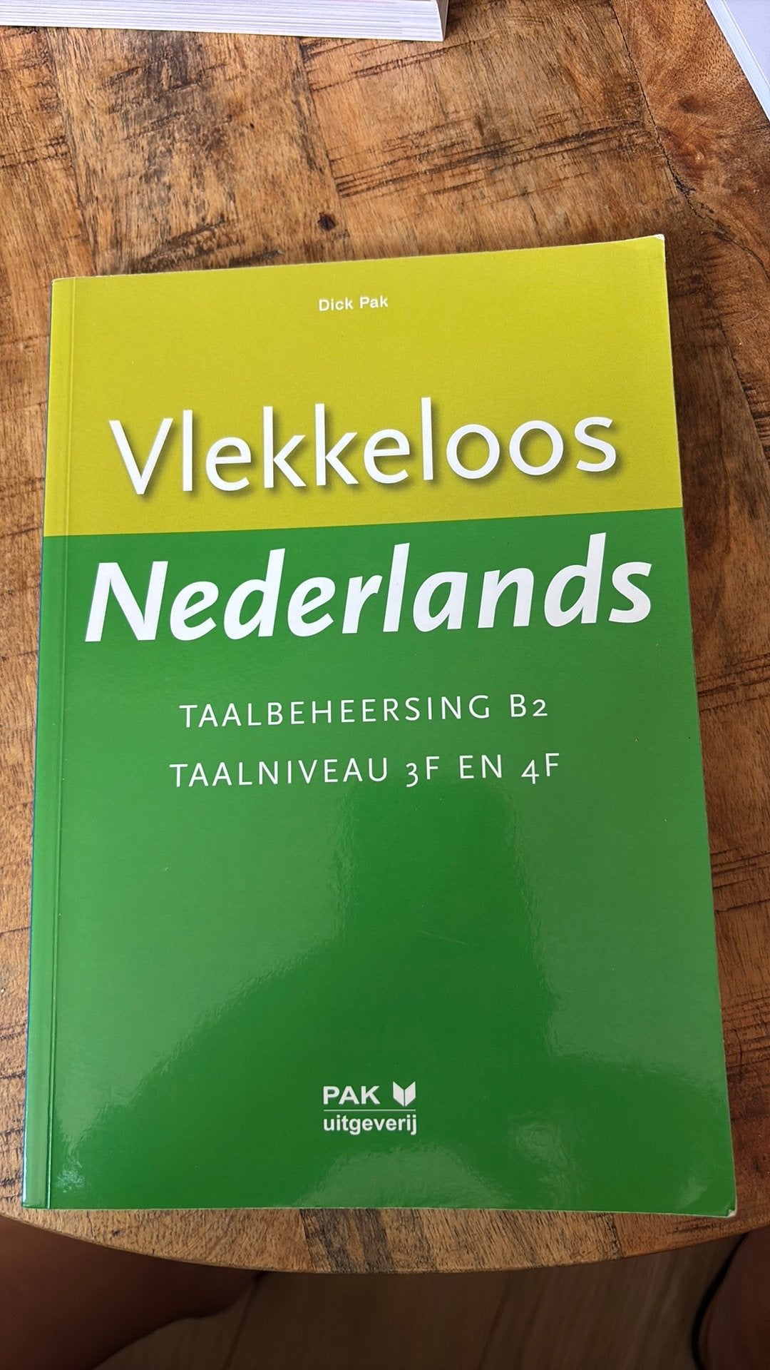 Vlekkeloos Nederlands, Boeken, Ophalen of Verzenden, Zo goed als nieuw, Van Dale, Nederlands