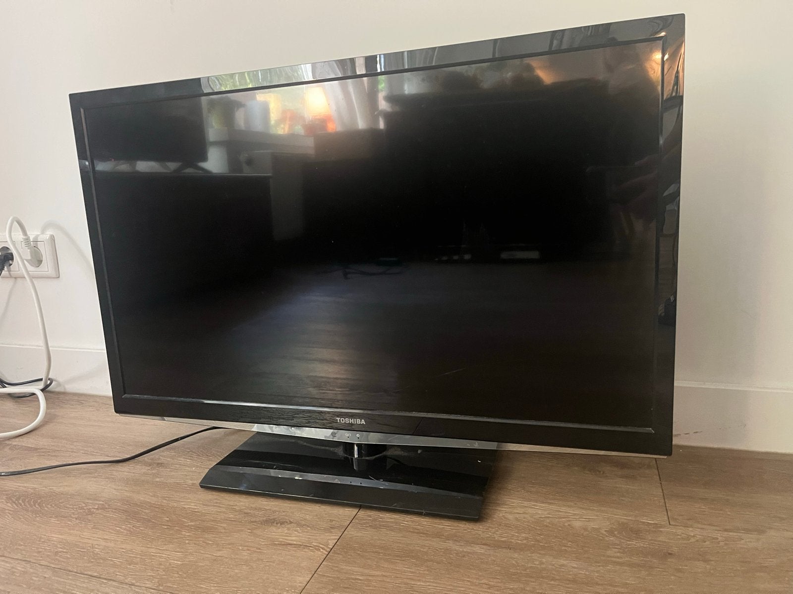Toshiba 32EL933G LCD TV - 32 inch HD Ready, Audio, Tv en Foto, Ophalen, 50 Hz, 80 tot 100 cm, Smart TV