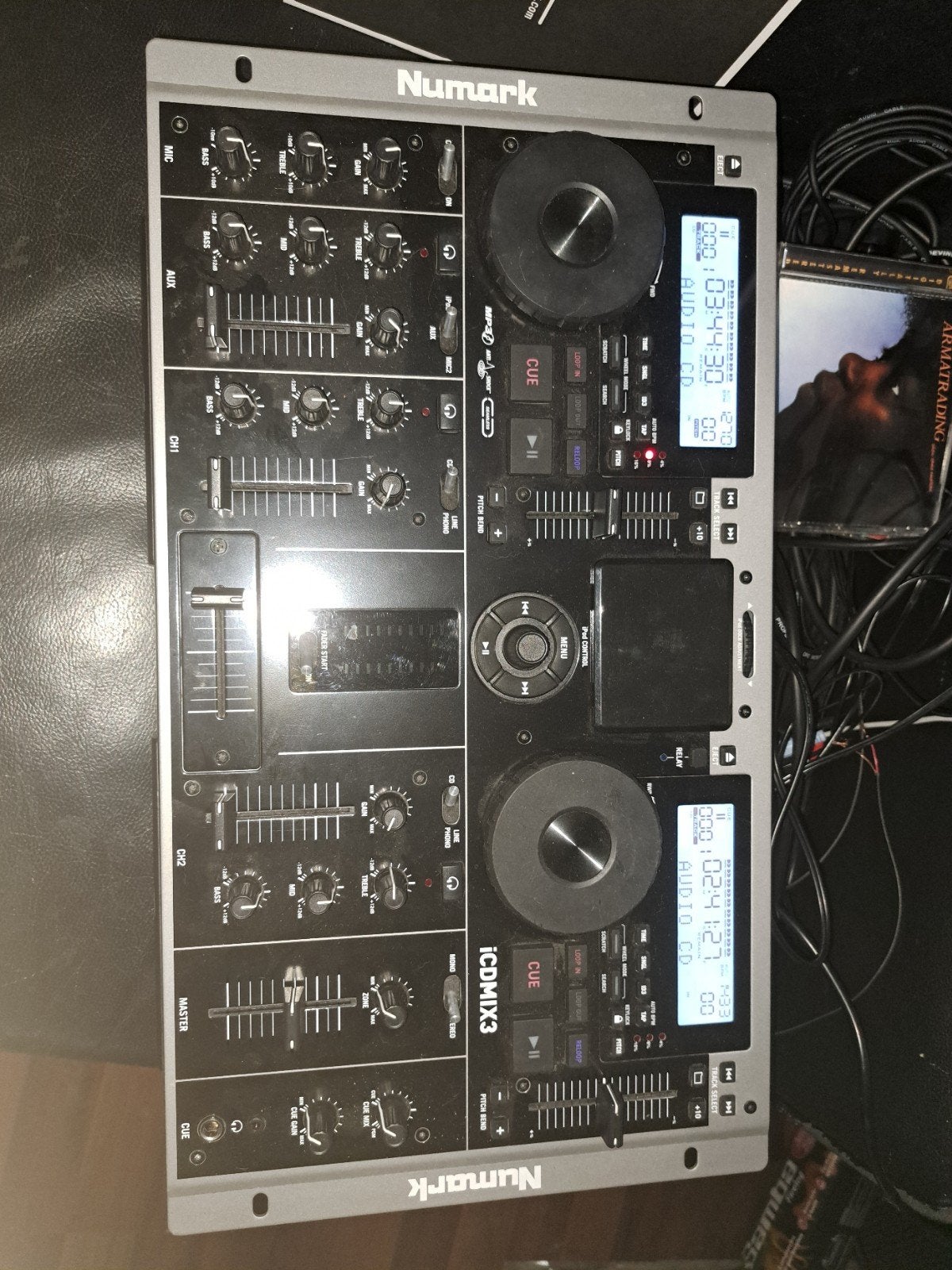 Numark iCDMIX3 DJ-set met dubbele CD-speler en mixer, Muziek en Instrumenten, Ophalen, Gebruikt, Dj-set, Numark