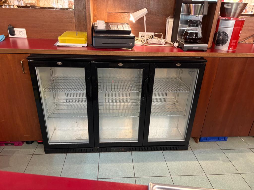 Bar koeler 3 deurs defect, Dieren en Toebehoren, Ophalen