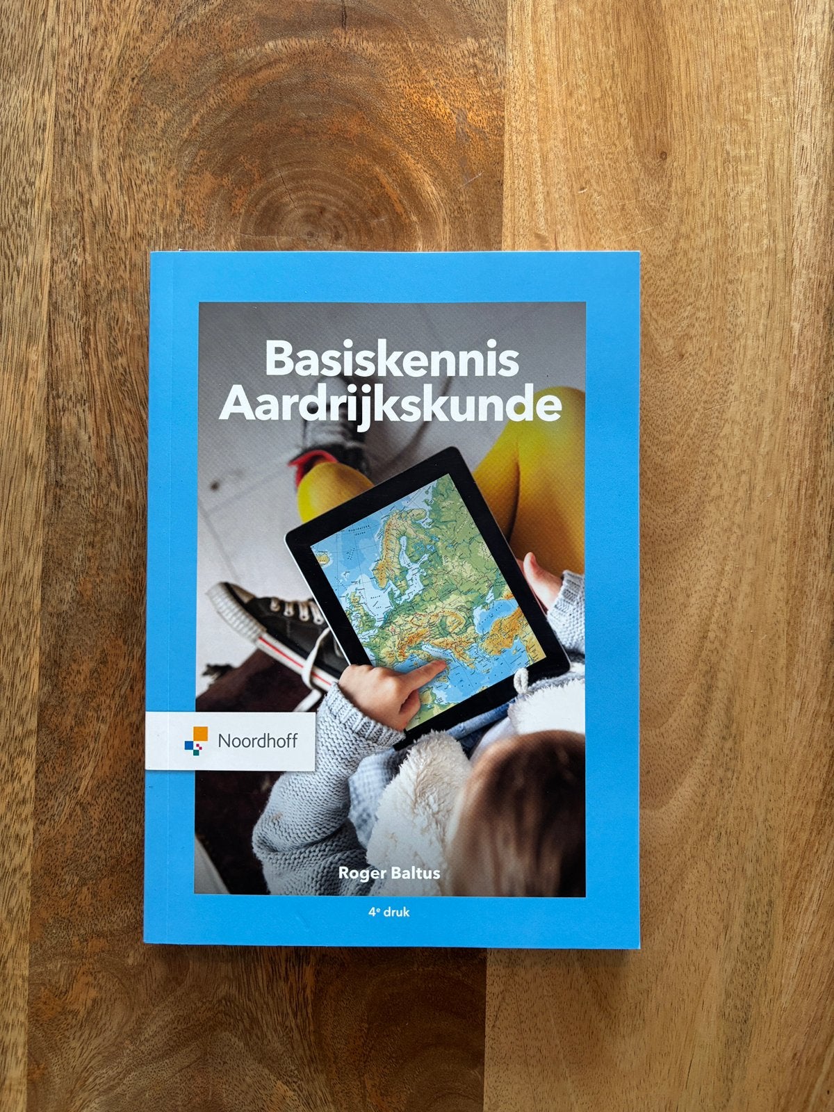 Basiskennis Aardrijkskunde incl. Werkboek, Ophalen of Verzenden, Zo goed als nieuw, Overige niveaus, Aardrijkskunde