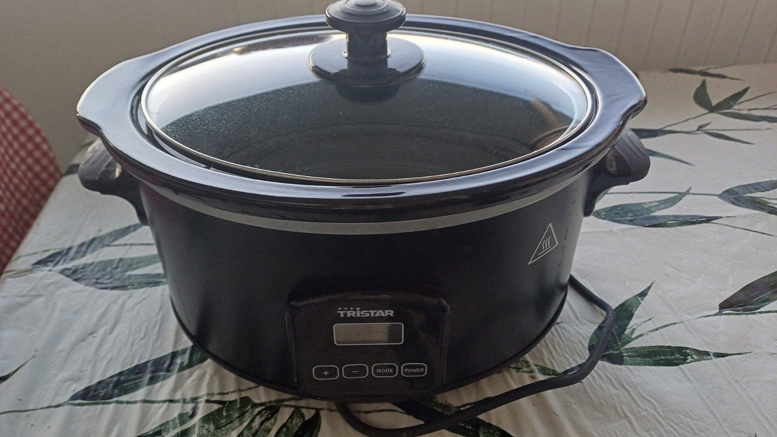 Tristar Slowcooker - Zwart, met timer en vaatwasbestendig, Ophalen, Timer, Zo goed als nieuw