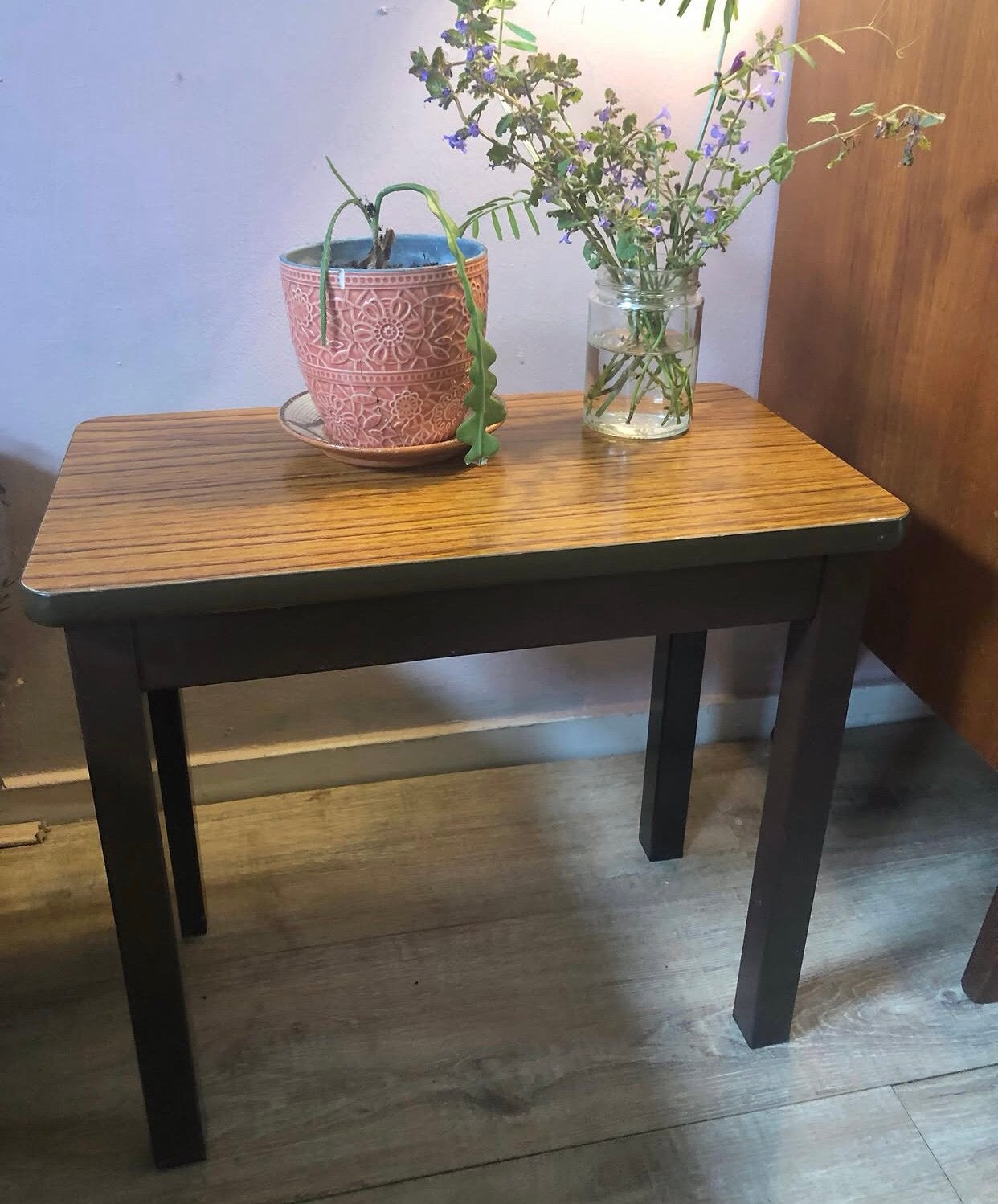 Retro vintage bijzettafel met formica blad, plantentafel, Ophalen of Verzenden, Huis en Inrichting