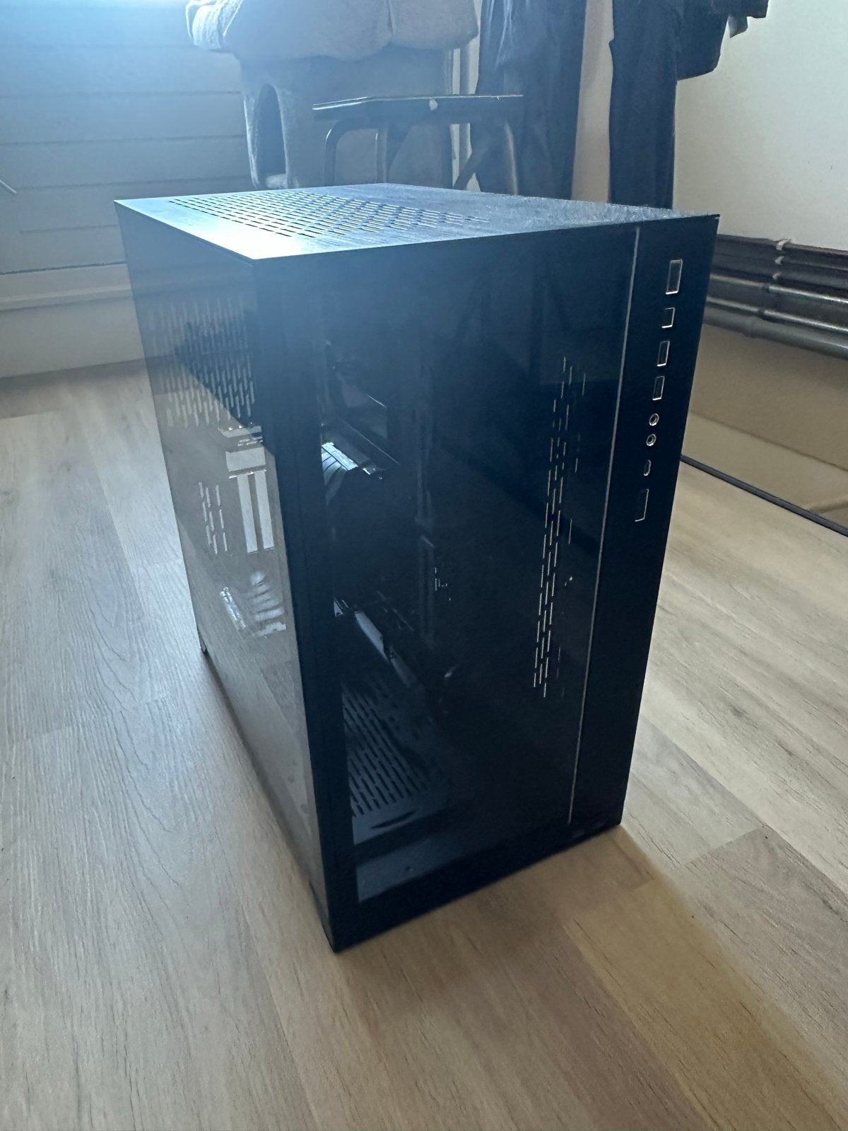 Lian-Li DynamicXL met Vertical GPU Mount, Ophalen, Gebruikt