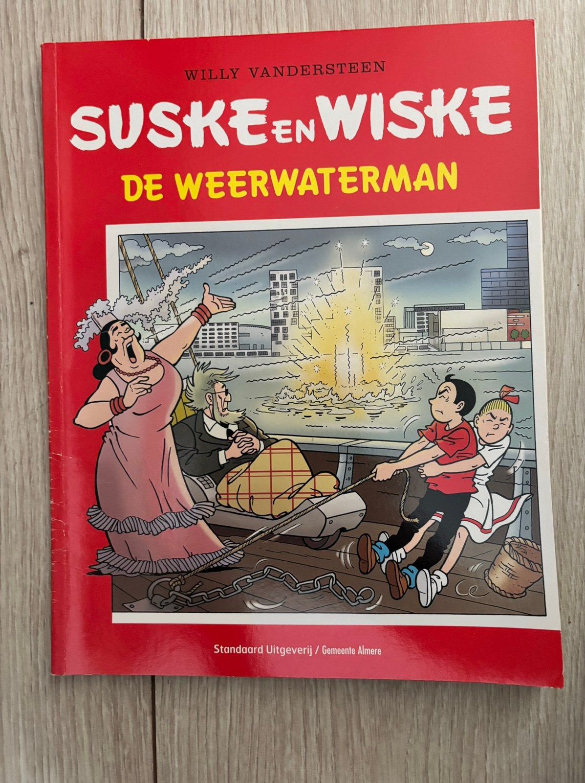 Suske en wiske speciale uitgave Almere, Boeken, Stripboeken, Eén stripboek, Ophalen of Verzenden, Zo goed als nieuw