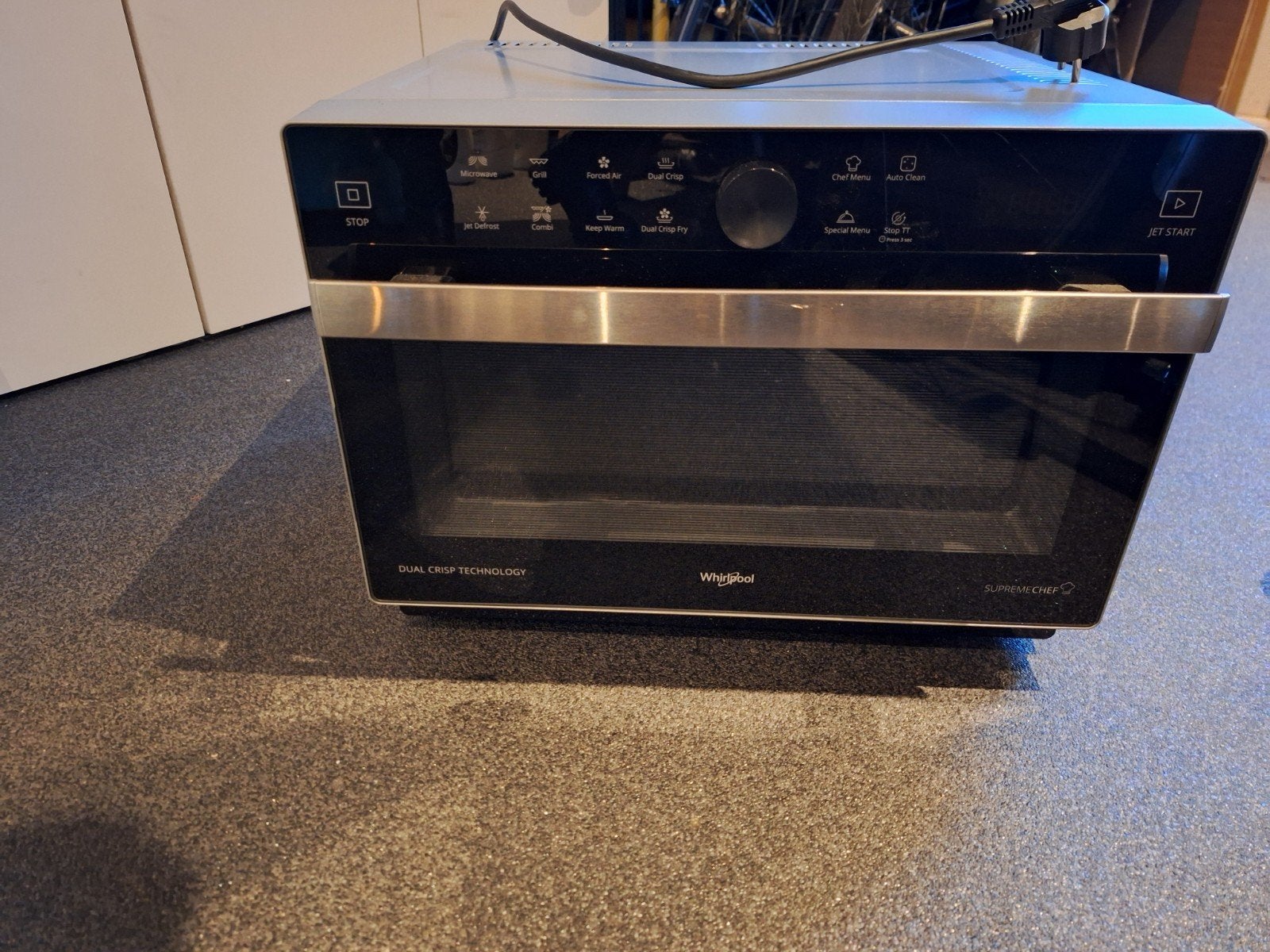 Nieuwe Whirlpool Supreme Chef Combimagnetron MWSC 833 SB, Ophalen, Combimagnetron, Grill, Nieuw