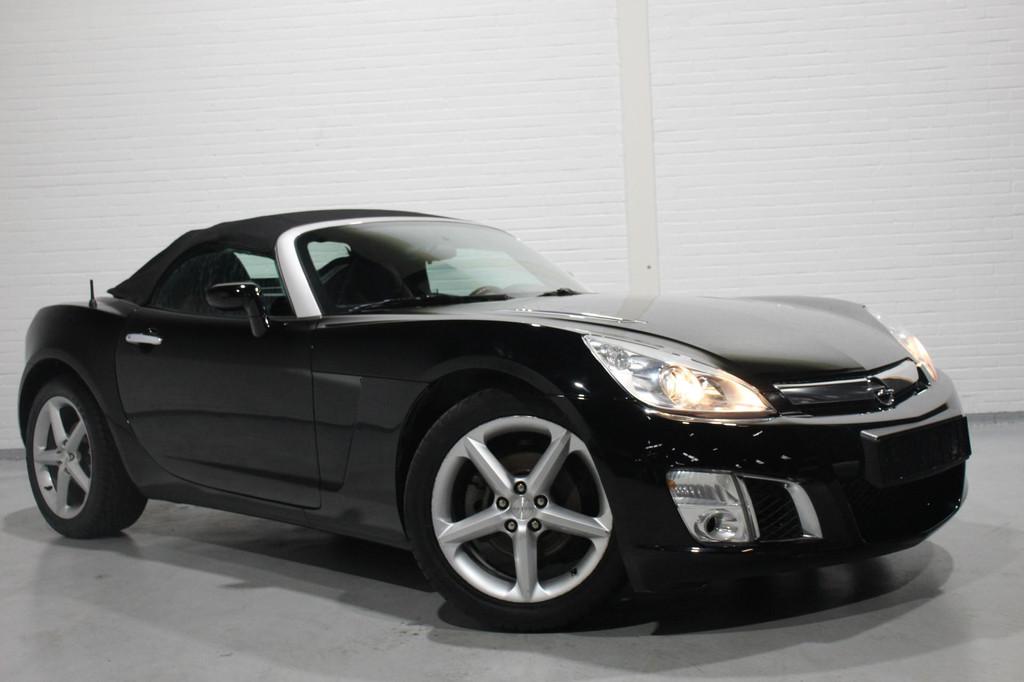 Opel GT 2.0 Turbo ECOTEC 52DKM!, Auto's, Voorwielaandrijving, 1998 cc, Stof, Gebruikt
