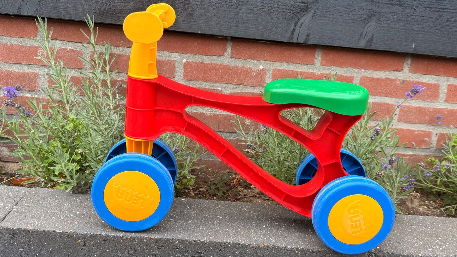Kleurrijke loopfiets voor de allerkleinsten, Ophalen, Gebruikt, Loopfiets