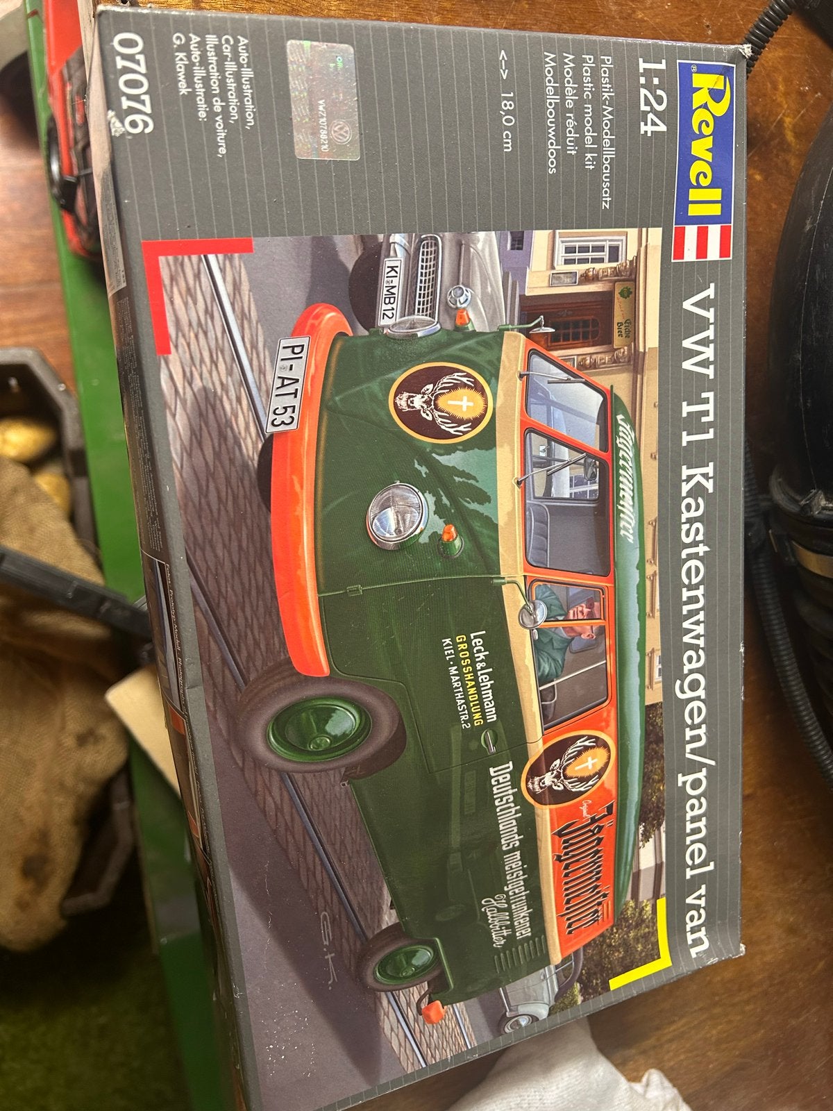 Revell VW T1 Kastenwagen Jägermeister modelbouw, Auto, Nieuw, Ophalen of Verzenden, 1:32 tot 1:50