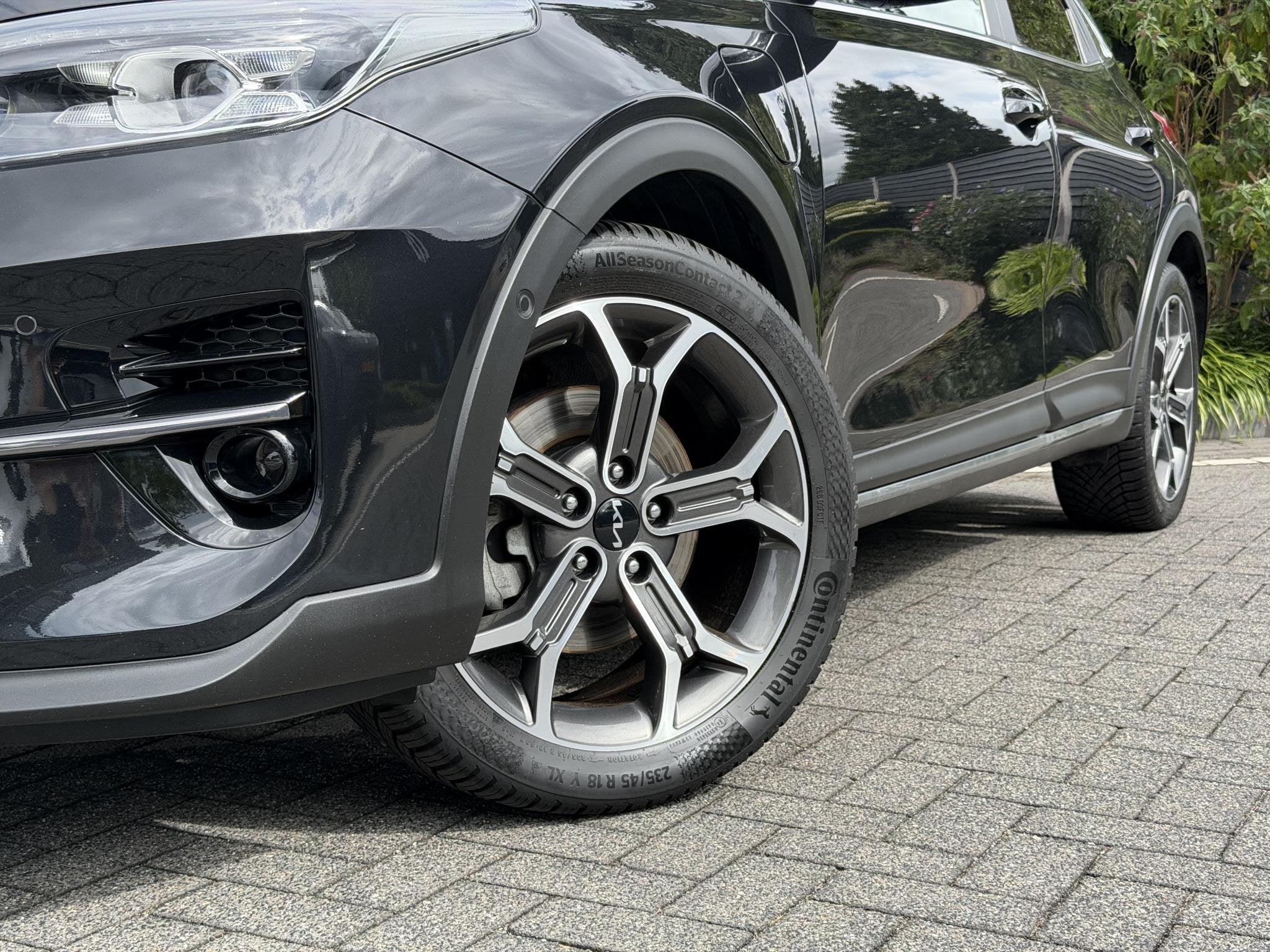 Kia XCeed ExecutiveLine 1.6 GDi PHEV 140PK DCT6 Automaat Ach, Auto's, Gebruikt, Zwart, SUV of Terreinwagen, Geïmporteerd