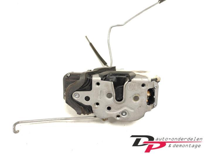 Deurslot Mechaniek 4Deurs links-voor van een Opel Astra, Gebruikt, -, -, Opel