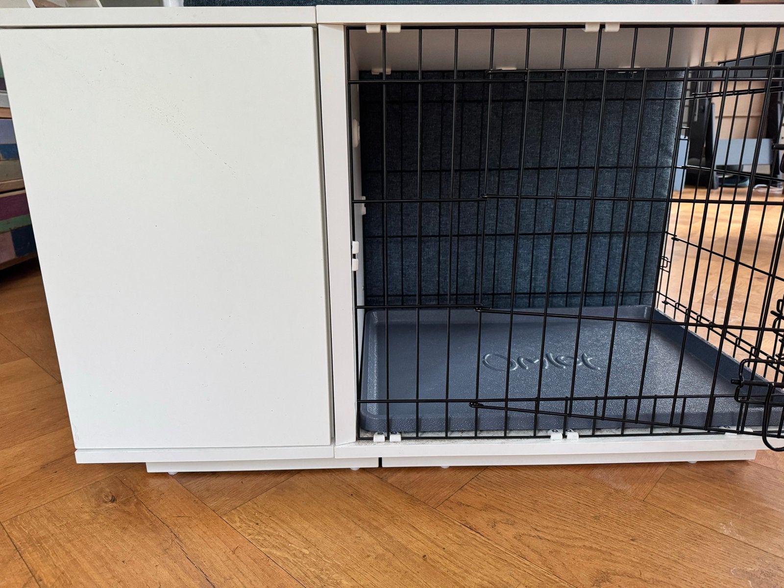 Hondenbench met opbergkast (fido), Ophalen, Zo goed als nieuw