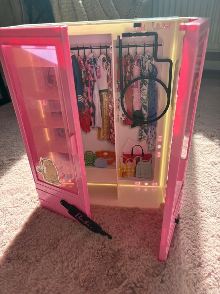 Barbie kledingkast, Ophalen, Gebruikt