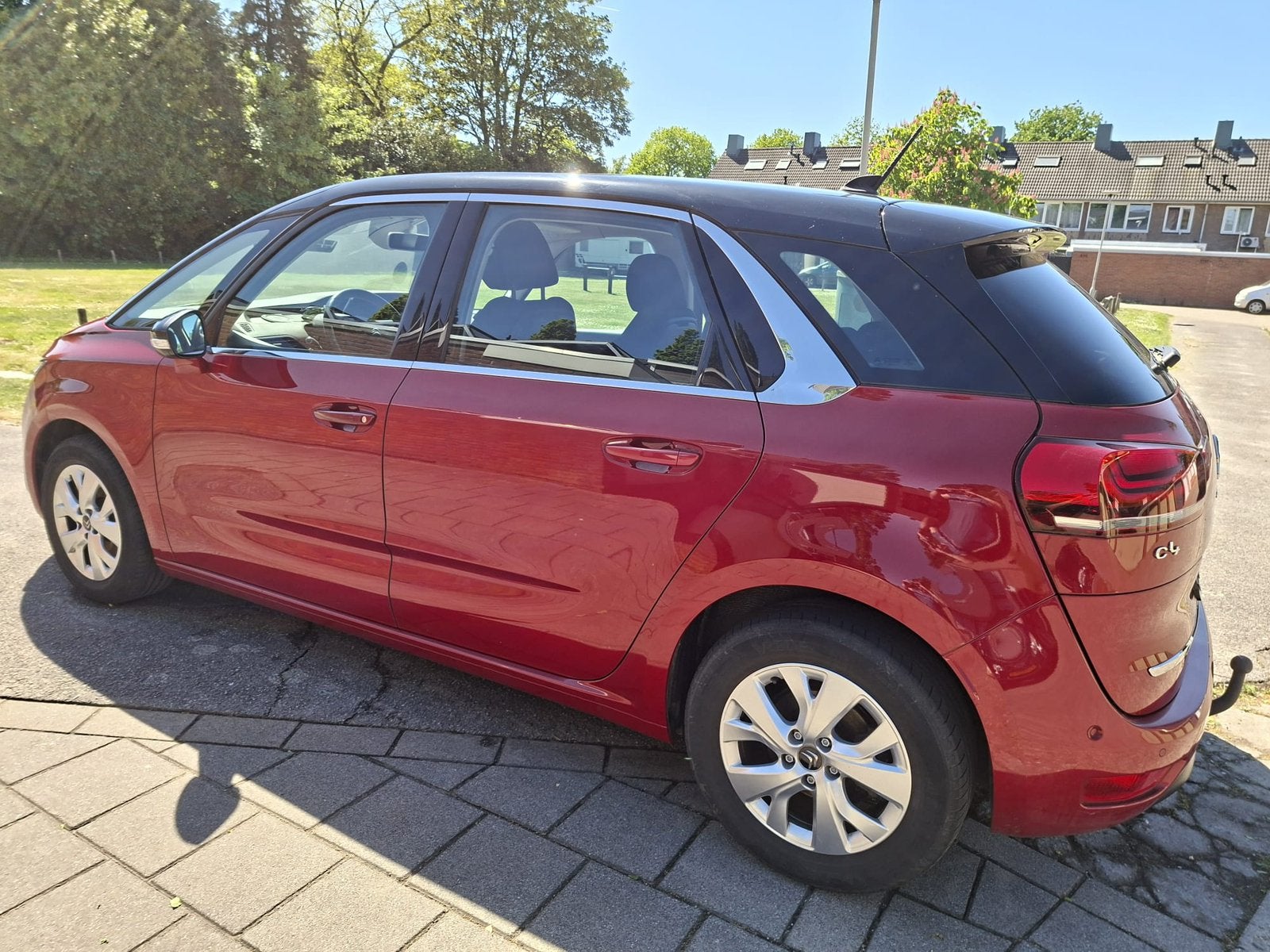 Citroën C4 Puretech 130pk S&S 2018 Rood, Auto's, Citroën, 1273 kg, 1199 cc, 1470 kg, 3 cilinders