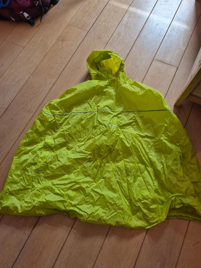 Regenponcho kind van VAUDE, Ophalen of Verzenden, Zo goed als nieuw, Regenjas, Kinderen