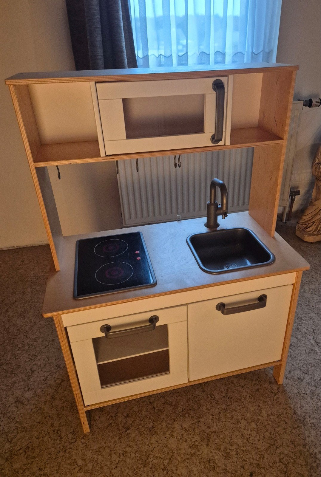 Houten kinderkeuken met magnetron en kookplaat, Ophalen
