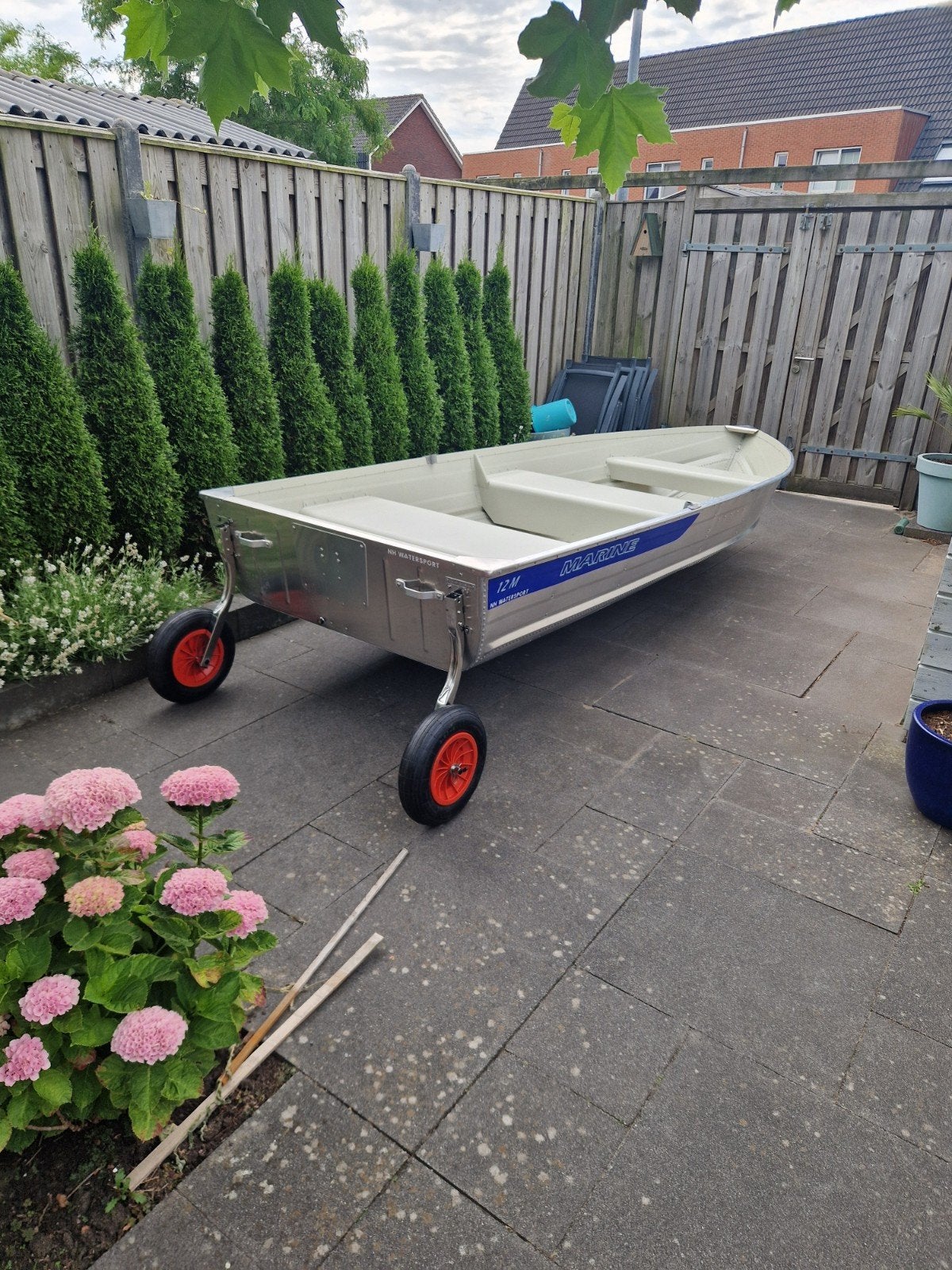 Te koop nieuwe aluminium boot met inklapbare wieltjes, Ophalen, Zo goed als nieuw