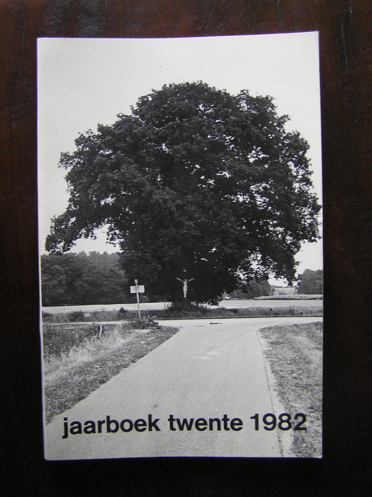 Jaarboek Twente 1982. Nr. 21, Ophalen of Verzenden, Zo goed als nieuw