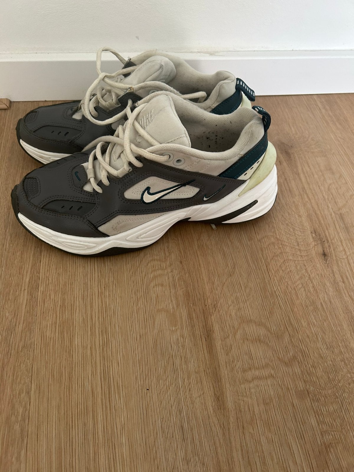 Nike Wmns M2K Tekno 'Dark Grey' sneakers m 38.5, Ophalen of Verzenden, Zo goed als nieuw, Grijs, Sneakers of Gympen