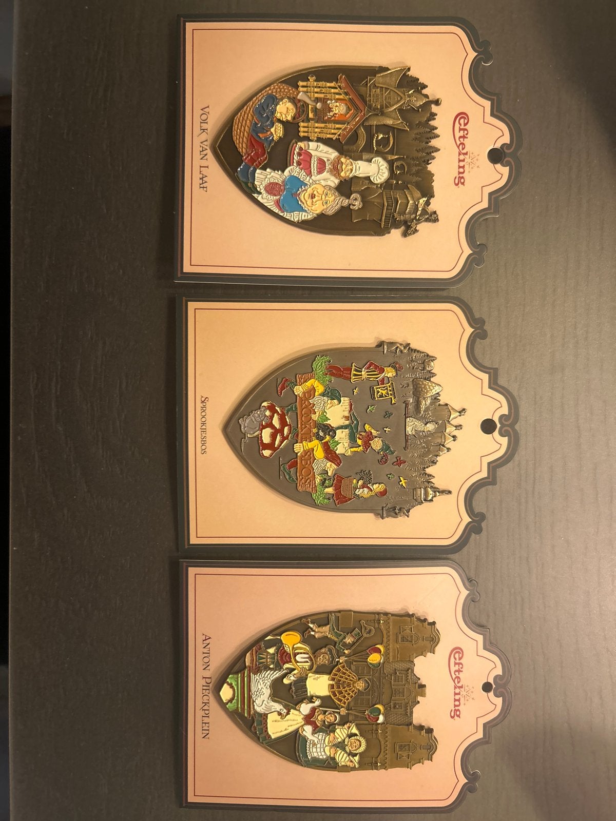 Efteling Pins: Volk van Laaf, Sprookjesbos, Anton Pieckplein, Verzamelen, Ophalen of Verzenden, Nieuw, Button of Speldje