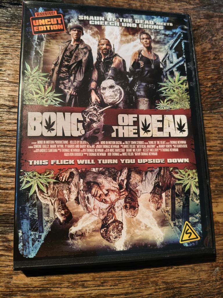 Bong Of The Dead - Cult/Horror/Actie/Comedy 2011 NL uitgave, Vanaf 16 jaar, Ophalen, Zo goed als nieuw, Vampiers of Zombies