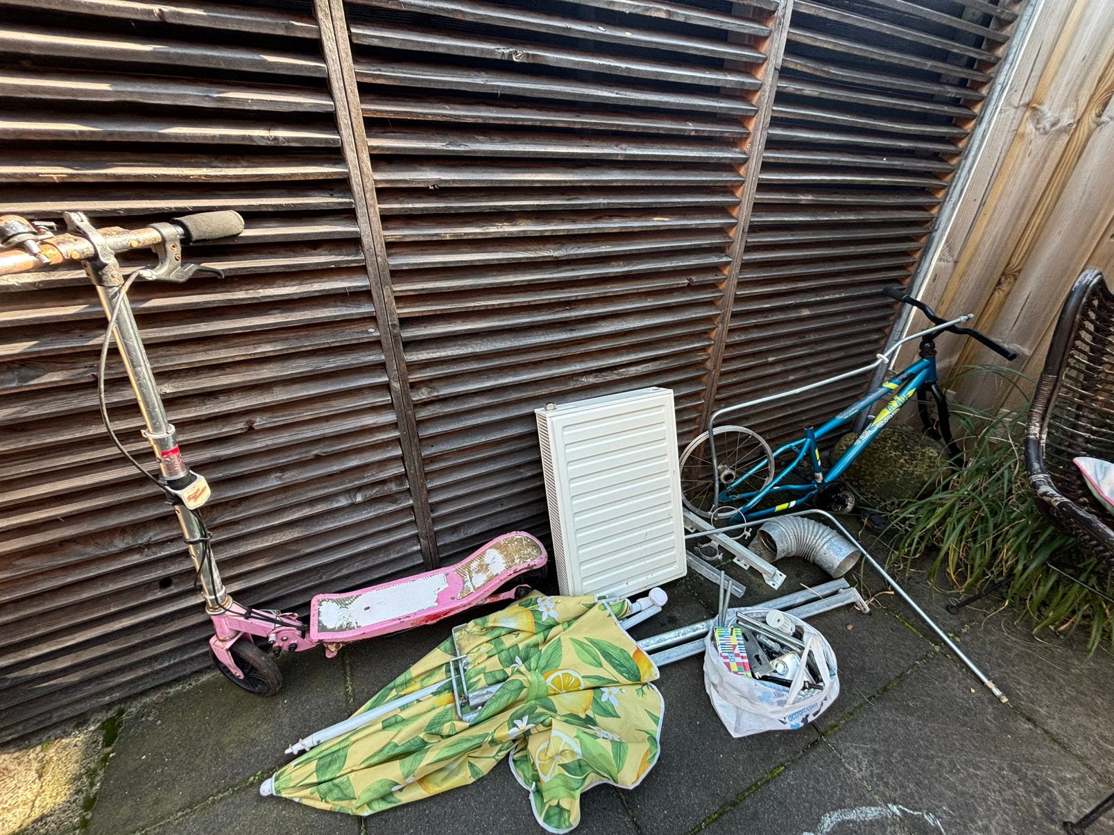 Aardig wat kg oud ijzer oa radiator step fiets, Doe-het-zelf en Verbouw, Ophalen, Gebruikt, IJzer