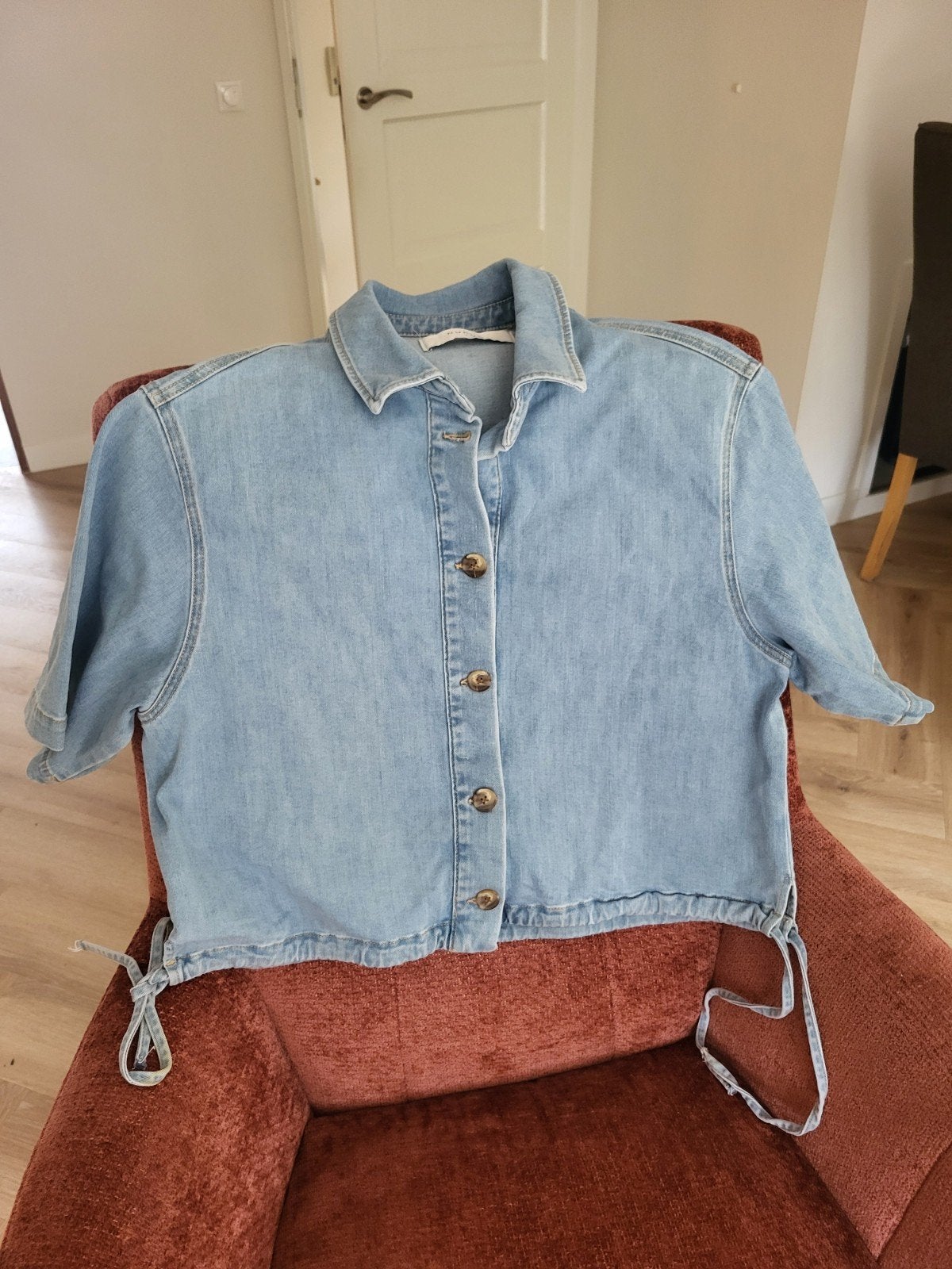 Nukus jeans blouse mt L, l.blauw. Leuk vb over shirt., Kleding | Dames, Ophalen of Verzenden, Zo goed als nieuw, Maat 38/40 (M)
