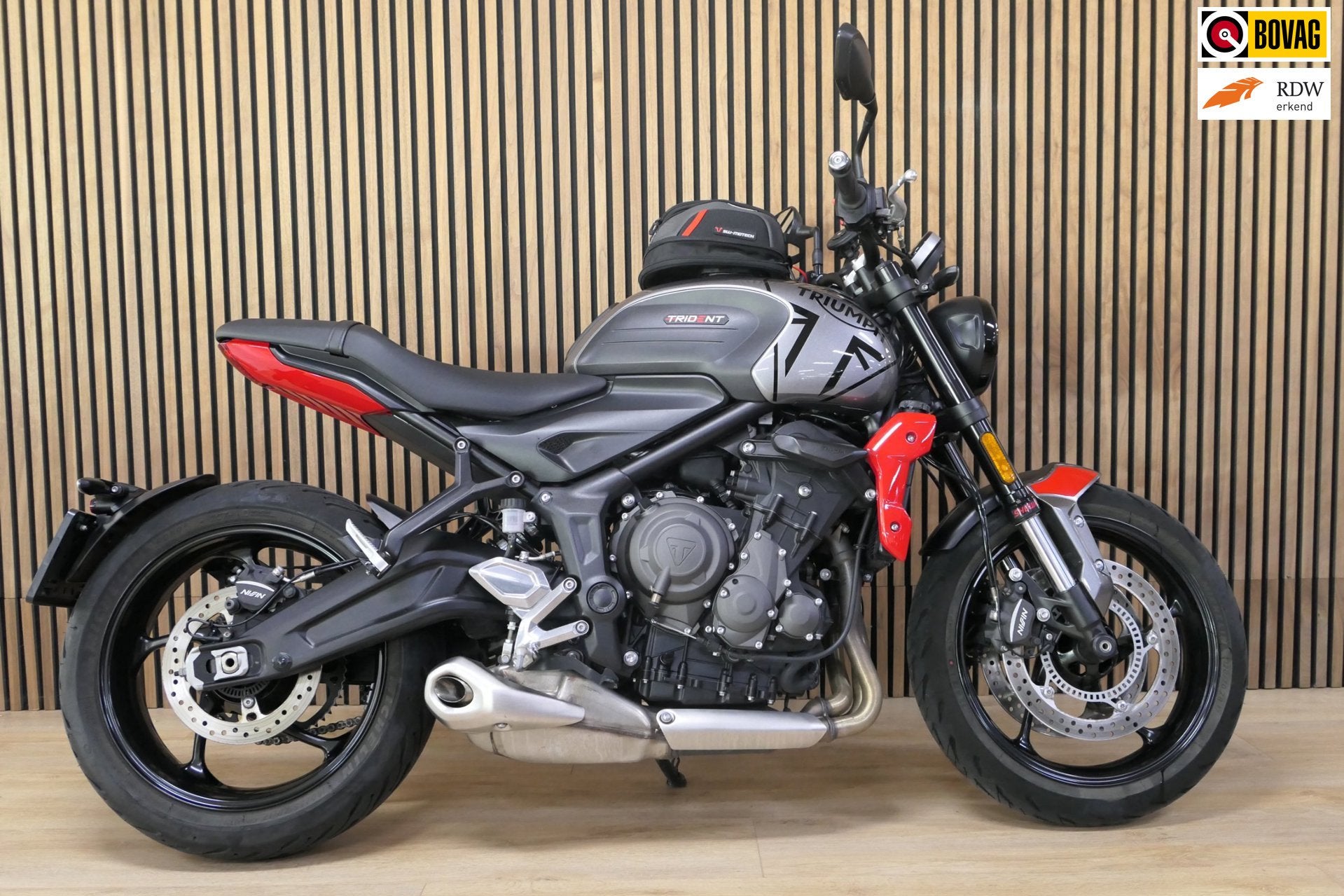 Triumph Tour Trident 660 BJ 2024 lage km, Meer dan 35 kW, Toermotor, Handvatverwarming, 660 cc