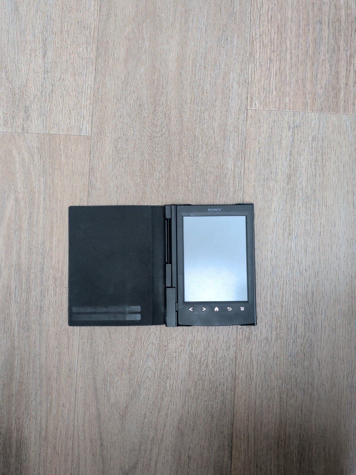 Sony Reader PRS-T2 E-reader met hoes, Ophalen of Verzenden, Gebruikt