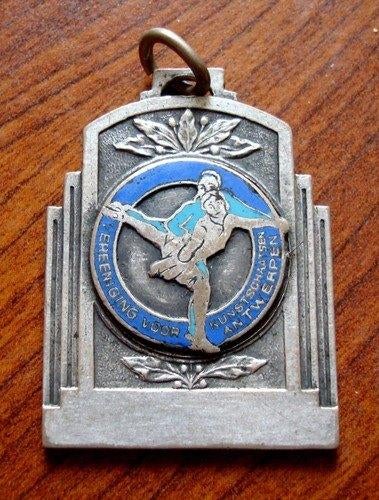 Belgische verzilverde medaille, Ver. kunstschaatsers Antwerp, Verzenden, Overige materialen, Buitenland
