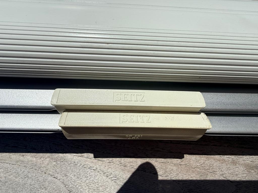 2 Seitz combirollo's te koop, Caravans en Kamperen, Caravan accessoires, Ophalen, Gebruikt