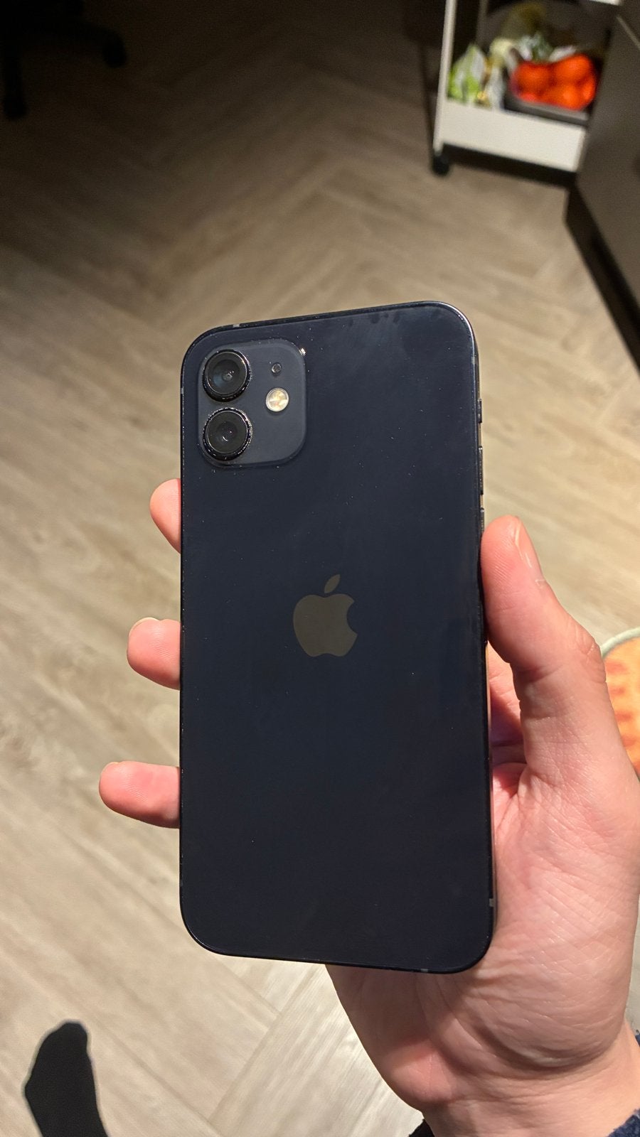 Foto 2 van iPhone 12 Zwart 128 GB - Zo goed als nieuw