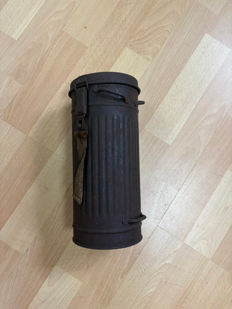 Ww2 duitse gasmasker bus, Ophalen of Verzenden, Landmacht, Duitsland, Overige typen