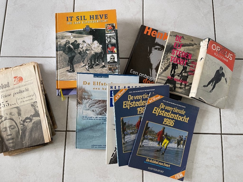 Elfstedentocht boeken diverse jaren, Ophalen of Verzenden, Gelezen, Diverse auteurs, Wintersport