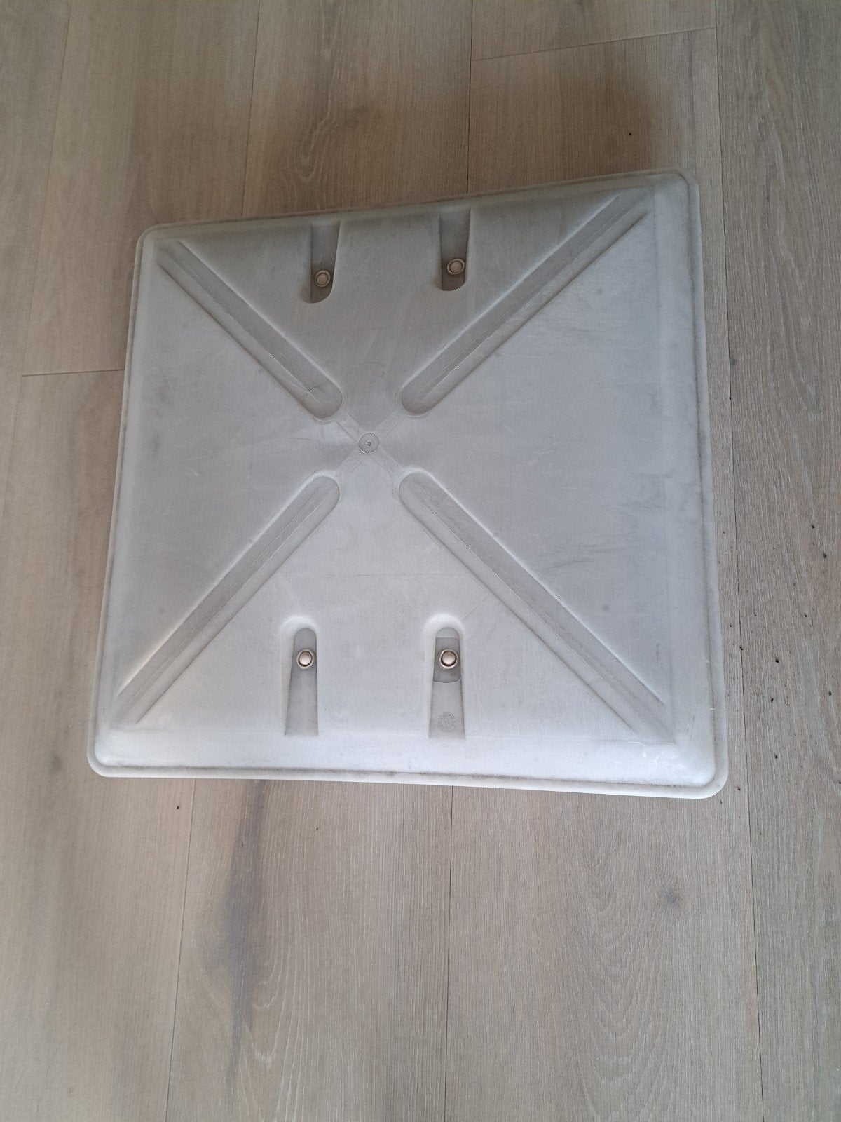 Dakluik 40x40 cm - reparatie nodig, Ophalen of Verzenden, Gebruikt