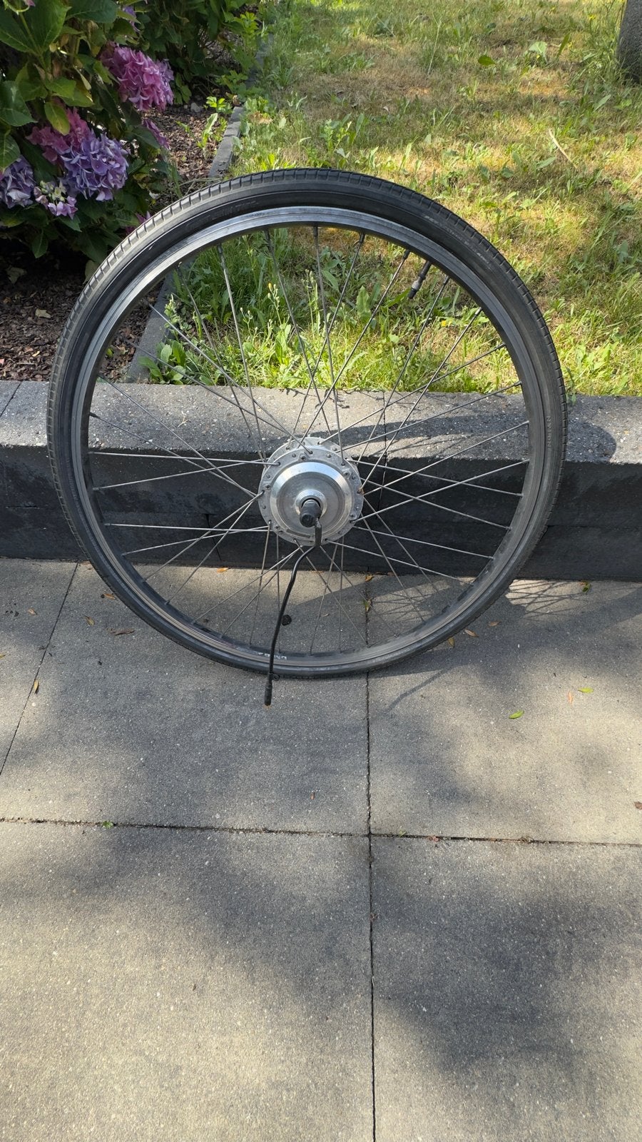 Voorwiel met motor voor elektrische fiets Saxonette, Fietsen en Brommers, Fietsonderdelen, Gebruikt, Wiel, Aluminium, Elektrische fiets